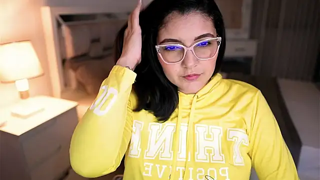 Camilaa bueno online show from October 1, 11:33 pm