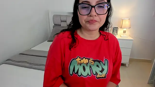 Camilaa bueno online show from April 11, 10:47 pm