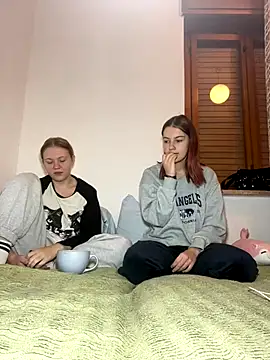 ella grays online show from October 26, 5:08 pm