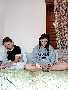 ella grays online show from November 1, 7:27 pm