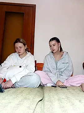 ella grays online show from January 16, 6:23 pm