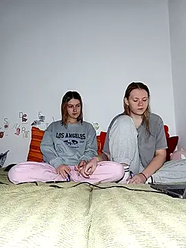 ella grays online show from March 15, 6:36 pm