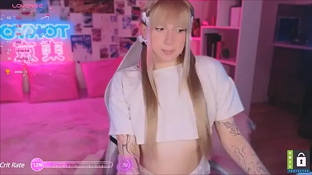 p1nkvenom online show from March 1, 3:49 pm