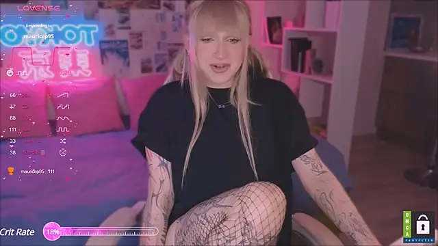 p1nkvenom online show from March 4, 6:07 pm