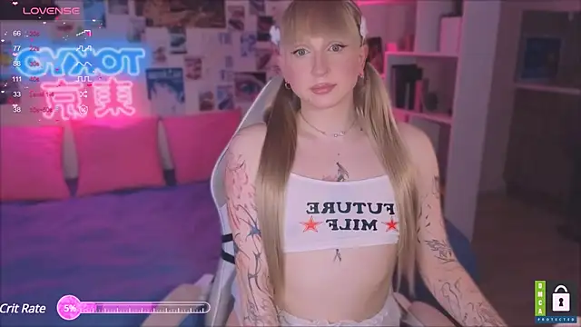 p1nkvenom online show from March 11, 6:41 pm