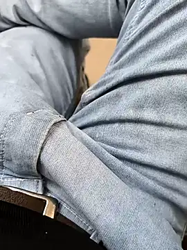 Snapshot of faaseel chatting on March 17, 9:22 am faaseel online show from March 17, 9:22 am