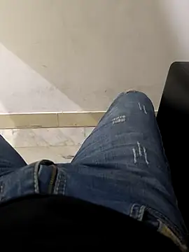 faaseel online show from November 3, 11:11 am