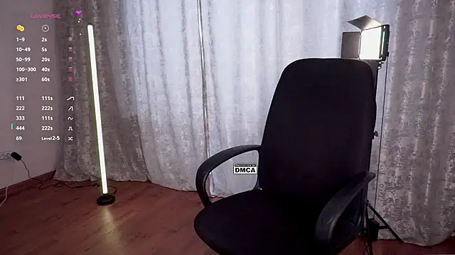 Snapshot of Hoot_owl_cb chatting on February 20, 3:03 am Hoot owl cb online show from February 20, 3:03 am