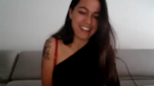 Snapshot of AmaraBella69 chatting on December 19, 10:34 am AmaraBella69 online show from December 19, 10:34 am
