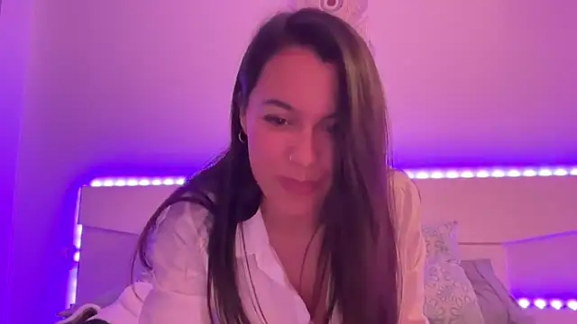 Snapshot of AmaraBella69 chatting on January 5, 10:19 pm AmaraBella69 online show from January 5, 10:19 pm