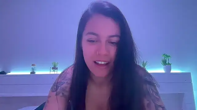 Snapshot of AmaraBella69 chatting on February 23, 11:04 pm AmaraBella69 online show from February 23, 11:04 pm