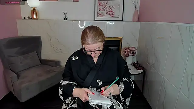 AlexandraKind online show from January 31, 3:20 am