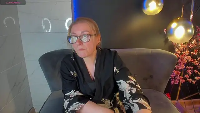 AlexandraKind online show from February 2, 4:43 pm