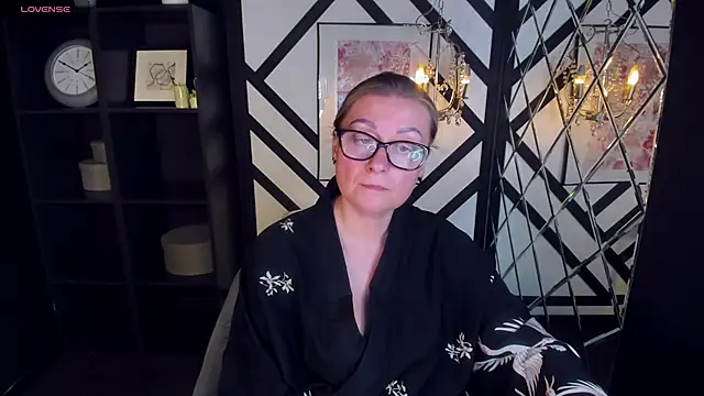 AlexandraKind online show from February 9, 3:32 am