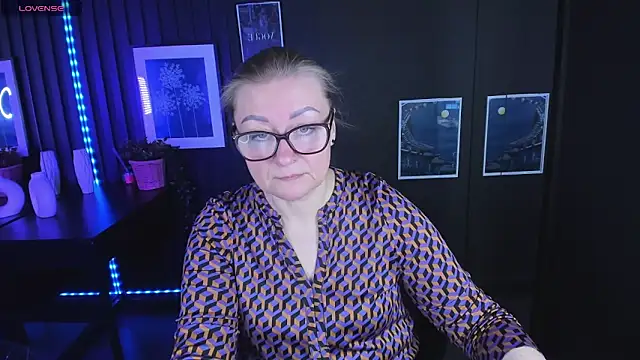 AlexandraKind online show from February 21, 8:49 pm