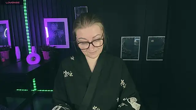 AlexandraKind online show from February 28, 1:47 pm