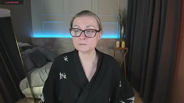 AlexandraKind online show from March 2, 3:34 am