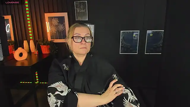 AlexandraKind online show from March 5, 2:46 am