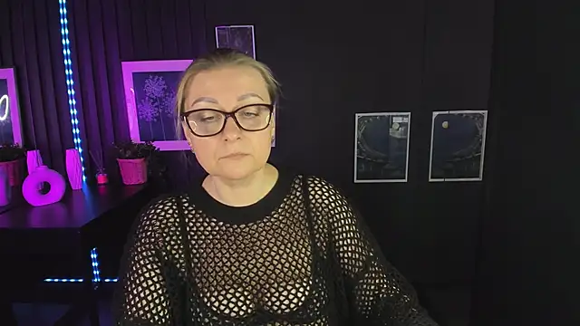 AlexandraKind online show from March 10, 4:46 pm