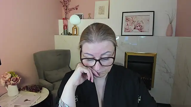 AlexandraKind online show from March 14, 12:29 pm