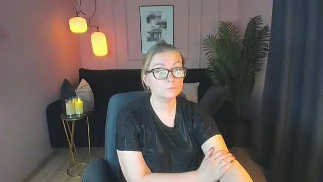 AlexandraKind online show from March 17, 7:58 pm