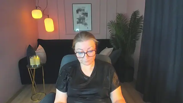 AlexandraKind online show from March 18, 2:04 am