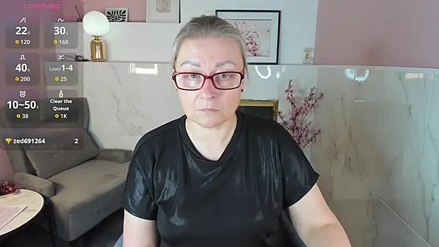 AlexandraKind online show from September 12, 1:44 pm