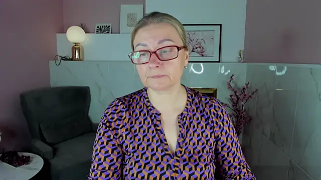 AlexandraKind online show from October 11, 1:42 pm