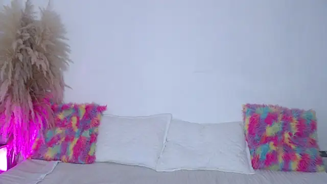 Snapshot of alinakiss chatting on February 23, 10:42 pm alinakiss online show from February 23, 10:42 pm