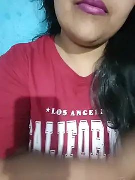 Love-Veronica online show from May 21, 6:04 pm
