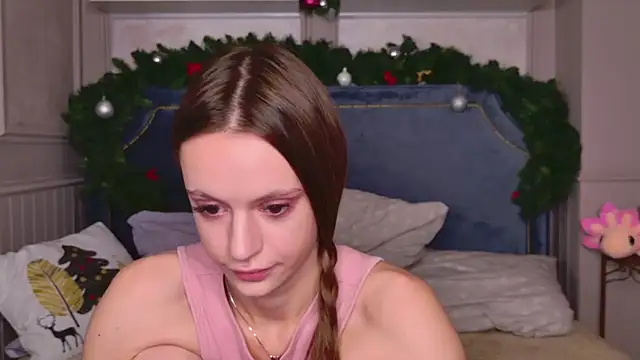 RebeccaMartons online show from January 14, 4:04 am