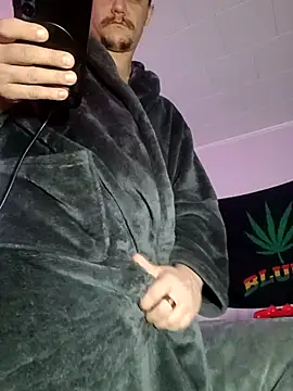 ChuckyyDee online show from March 31, 10:32 pm