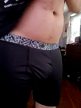 ChuckyyDee online show from April 12, 11:48 am