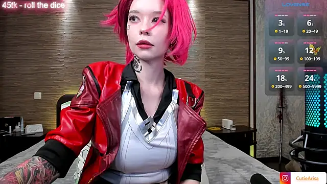 Snapshot of Lust_One_ chatting on January 7, 6:03 pm Lust One online show from January 7, 6:03 pm