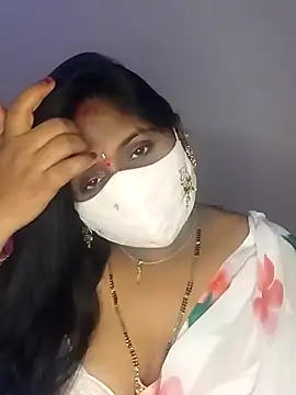 Sexy Radhikaa online show from February 20, 12:19 am