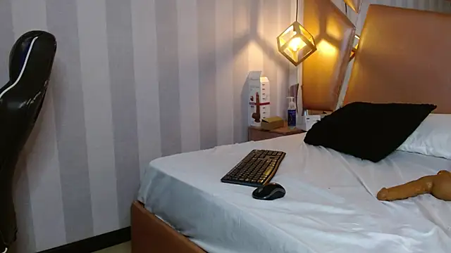 EndlessNightfx online show from January 31, 7:39 am