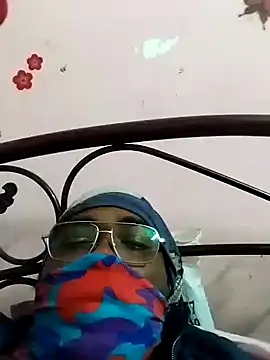 Snapshot of Jeetshine_1234 chatting on December 11, 12:44 pm Jeetshine 1234 online show from December 11, 12:44 pm