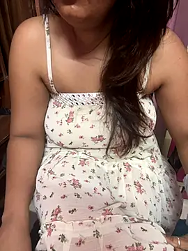 Snapshot of _nishalove19 chatting on October 22, 6:51 pm nishalove19 online show from October 22, 6:51 pm