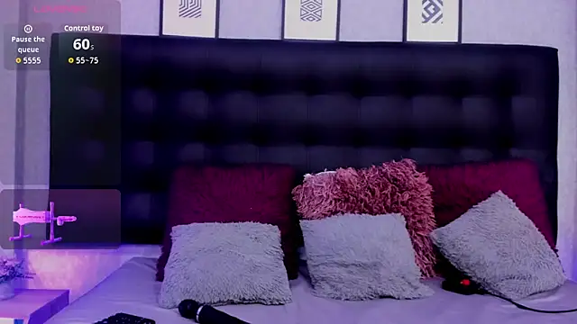 Snapshot of MeleekXXX_ chatting on September 9, 8:08 pm MeleekXXX online show from September 9, 8:08 pm