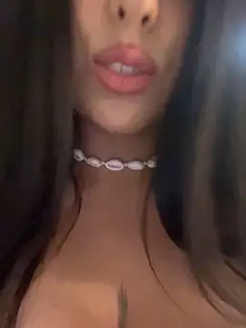 Chloe-antonella online show from March 19, 4:14 am