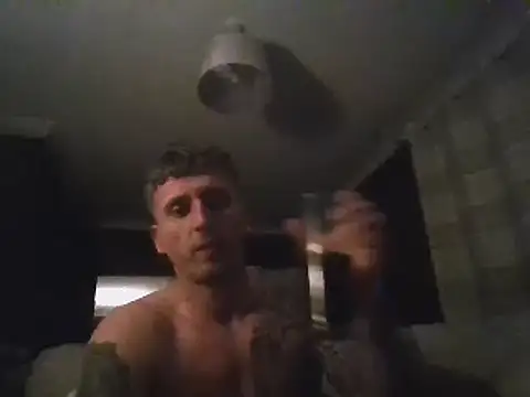 Snapshot of freddie90908 chatting on December 3, 7:10 am freddie90908 online show from December 3, 7:10 am