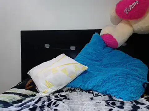 princehermosa44 online show from February 12, 2:10 pm