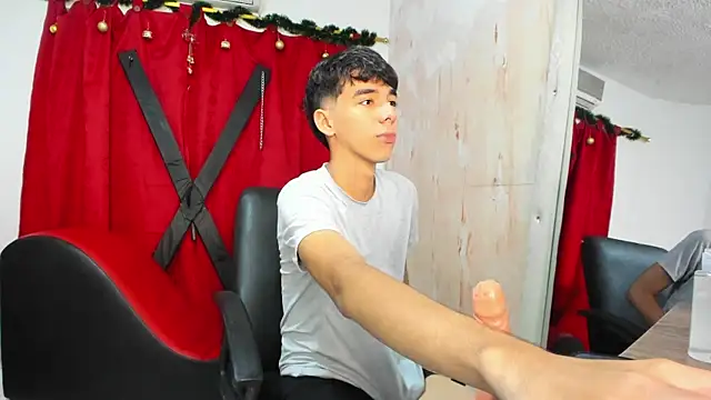 Harry LatinBoy online show from December 14, 11:12 pm