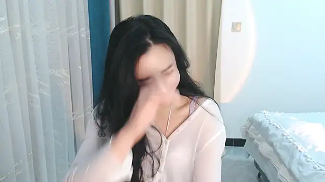 zoe-keke online show from January 9, 1:45 pm