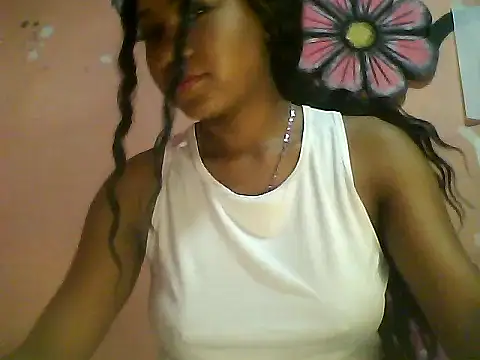 Snapshot of Fariana01 chatting on January 25, 11:22 pm Fariana01 online show from January 25, 11:22 pm