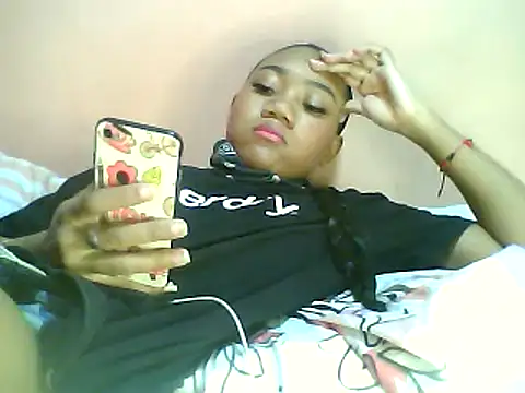 Snapshot of Fariana01 chatting on February 8, 3:08 am Fariana01 online show from February 8, 3:08 am