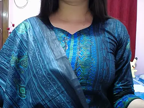 taisina online show from February 5, 3:49 pm