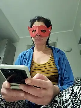 Snapshot of Vagabondainnamorata chatting on January 13, 6:46 pm Vagabondainnamorata online show from January 13, 6:46 pm