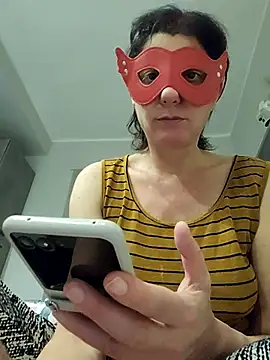 Snapshot of Vagabondainnamorata chatting on February 20, 7:47 pm Vagabondainnamorata online show from February 20, 7:47 pm