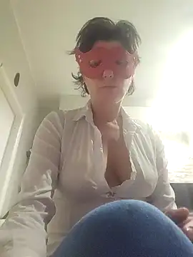 Snapshot of Vagabondainnamorata chatting on April 6, 3:48 am Vagabondainnamorata online show from April 6, 3:48 am